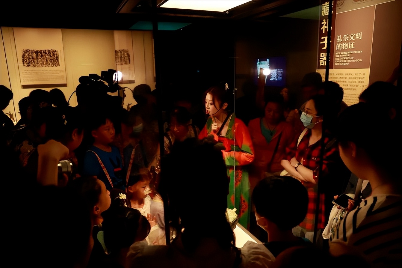 夏夜的一万种可能标题,夏夜的一百种可能