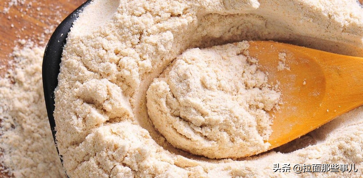 全麦面粉和非全麦面粉的区别,全麦面粉和全麦面包粉有什么区别