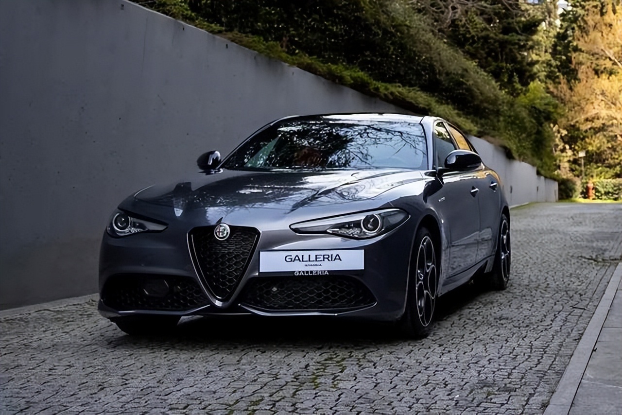 意大利轿跑,40万预算奔驰轿跑