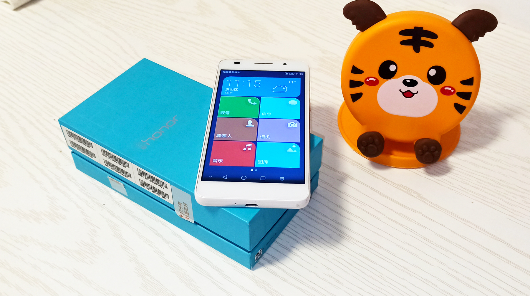 荣耀6经典老款,老人荣耀二手机推荐