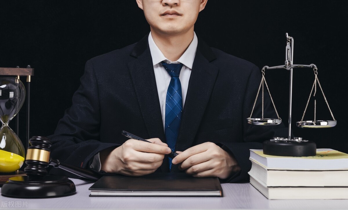 深圳每个月几号交社保,深圳社保多少钱一个月自己交