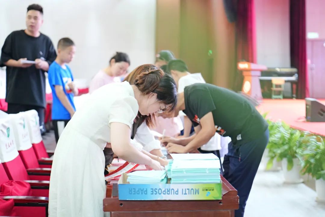 一颗新星落在你我眼眸！双流中学初2023级新生报到纪实