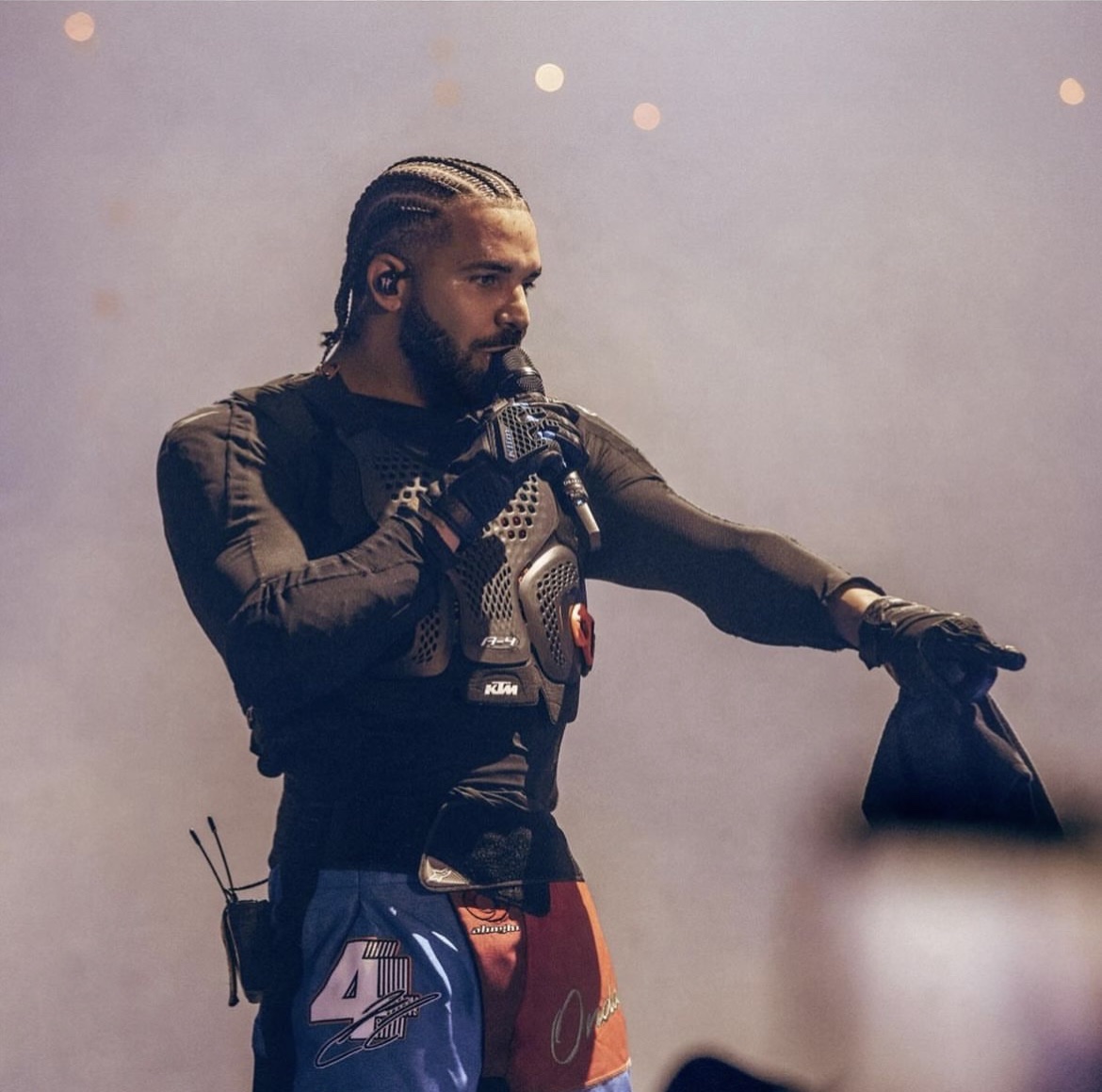 说唱天皇的时尚新宠-A星压缩护甲-古驰、Lv已为过去时！