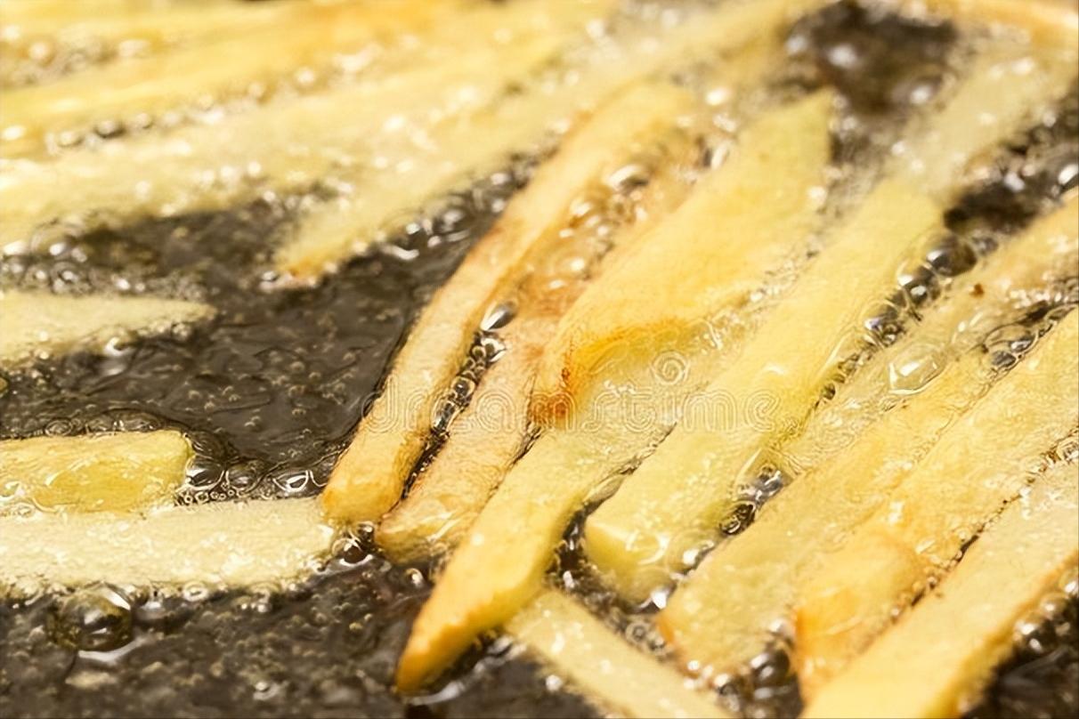炸的薯条软塌塌的,炸出来的薯条软趴趴的是什么原因