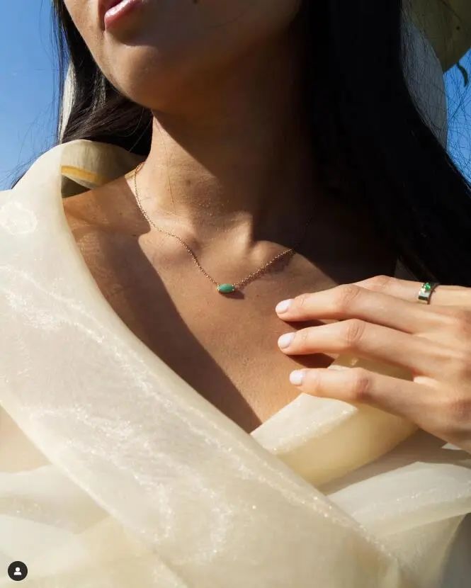 谭松韵关晓彤金鹰节,关晓彤谭松韵红毯走秀