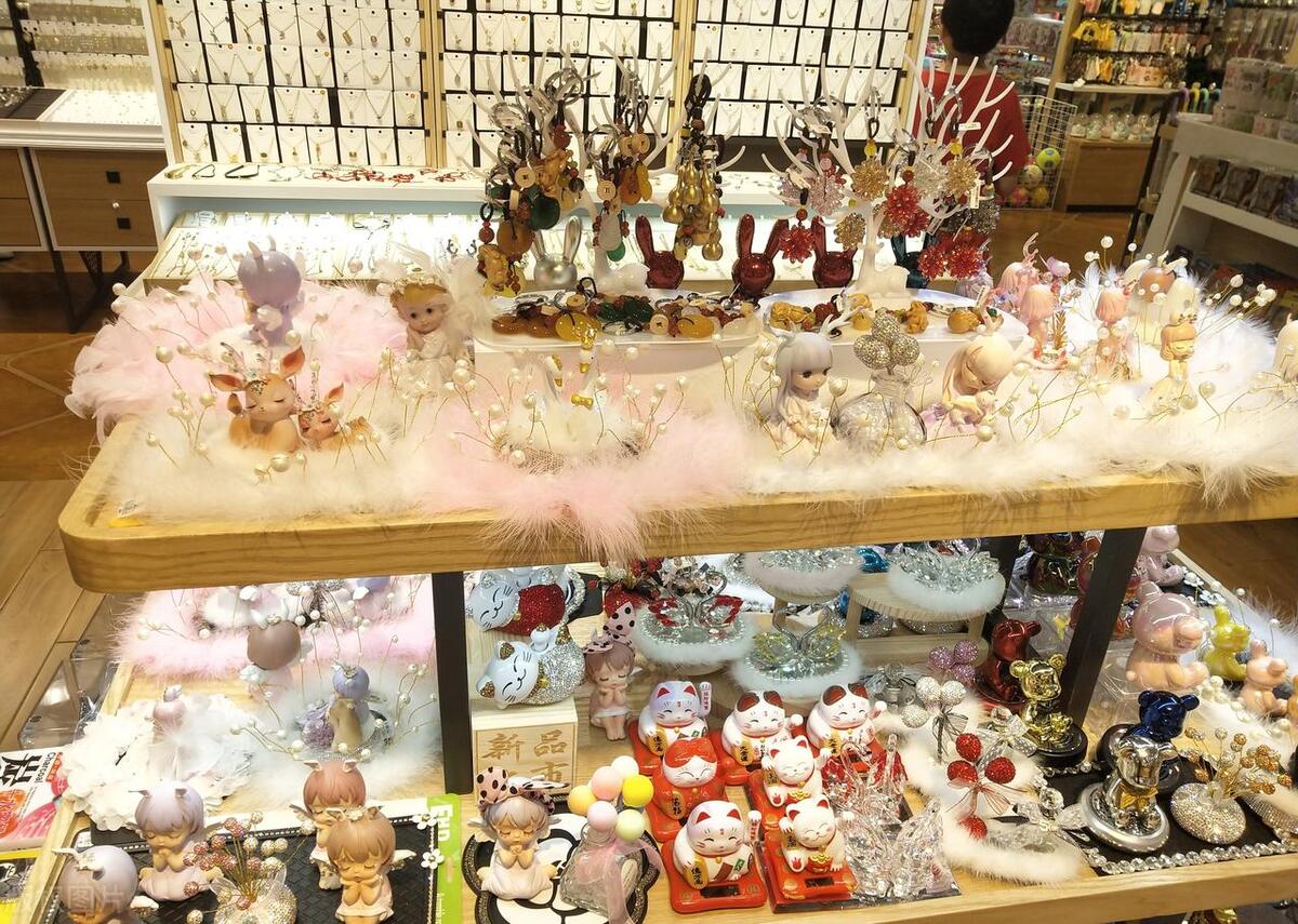 开一家30平饰品店预算,开一家30平小饰品店需要多少钱