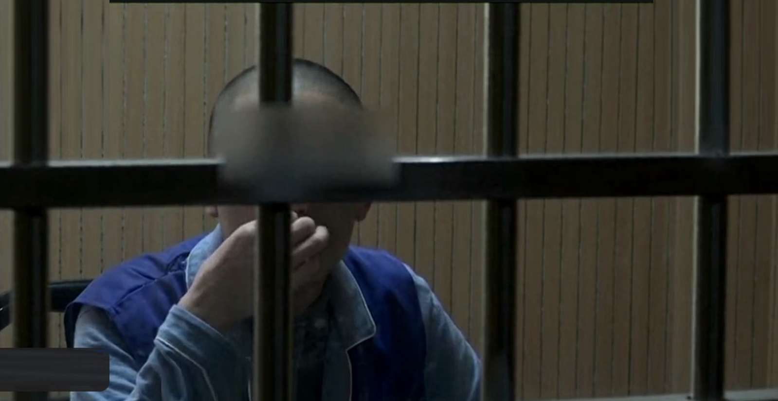 外卖小哥诈骗女大学生10年,却因忽略QQ空间一功能,直接被捕入狱