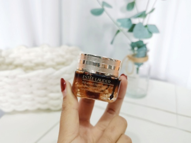 孕期护肤跟我这样做，孕期护肤“4步走”，黄脸婆逆袭成牛奶肌