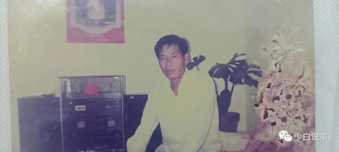 《玉兰花开·三中那三年》（80后的高中求学回忆录）序言及第01章