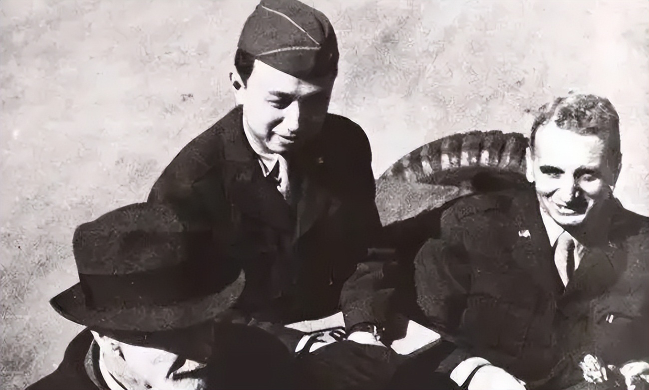 牛顿和霍金还有爱因斯坦谁最聪明,美国天才牛顿德国天才爱因斯坦