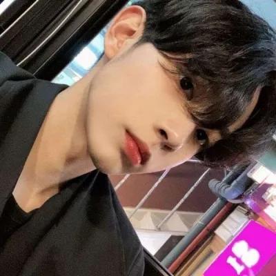 肖战追星文案简短干净,有内涵有深度追星文案短句