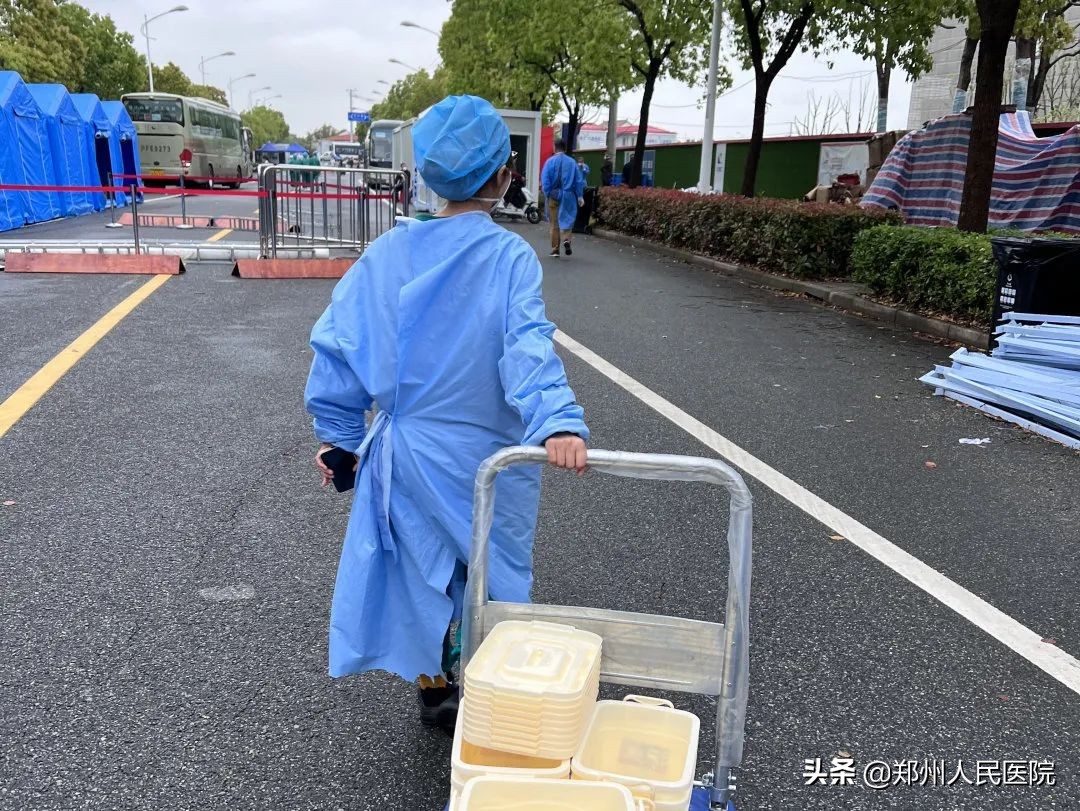 这个五一劳动节,致敬坚守在疫情防控一线的他们