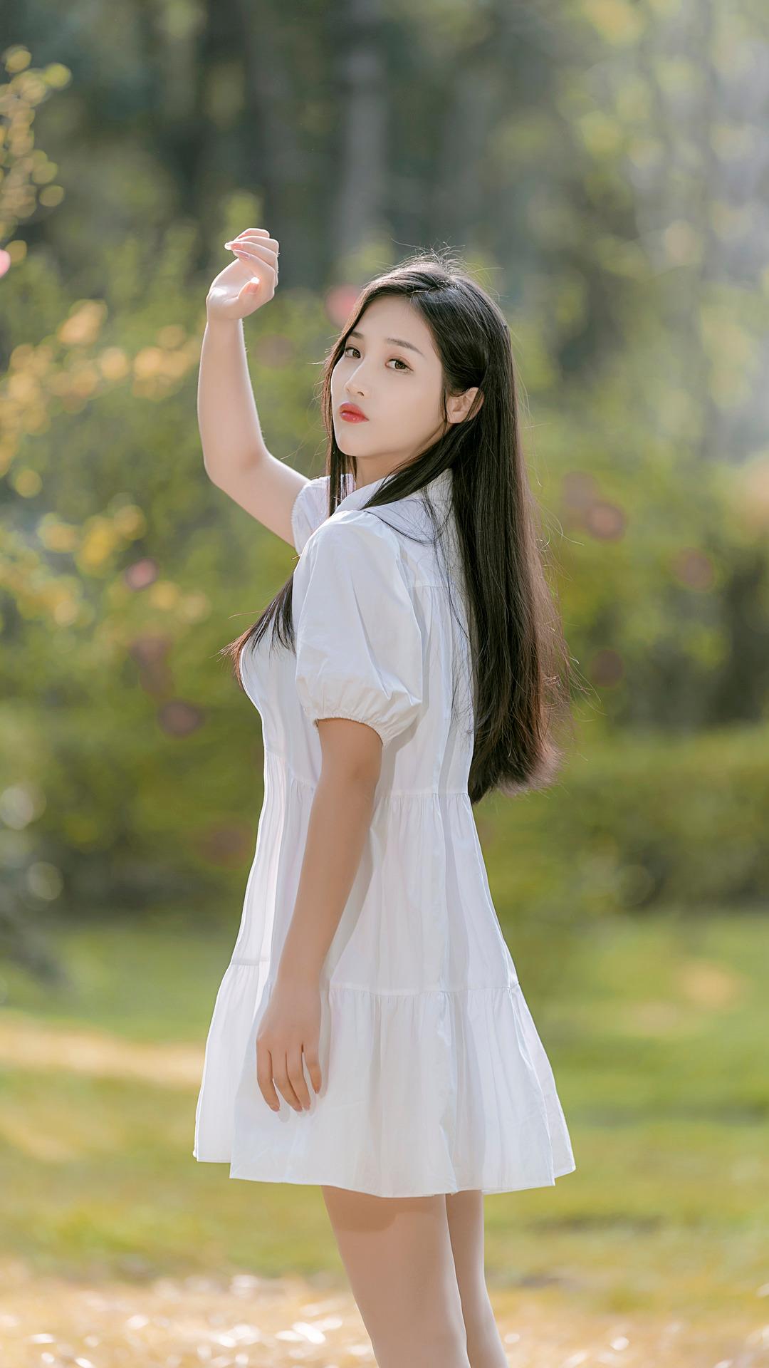 10秒教你学会摆拍再也不用剪刀手,16个摆拍动作告别剪刀手