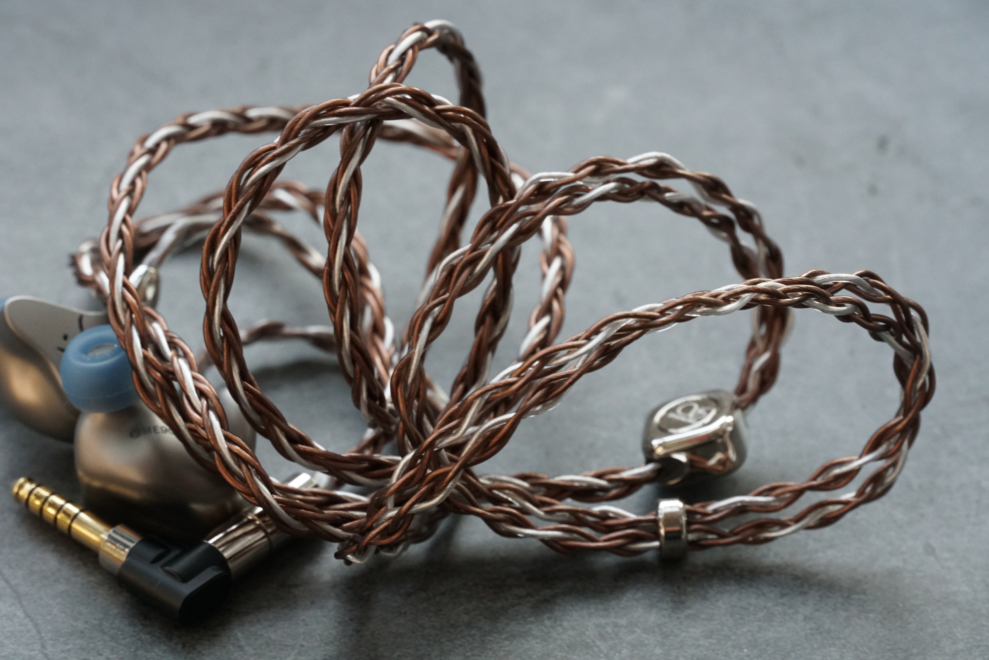 1599买苹果耳机值得吗,苹果耳机1399值得买吗