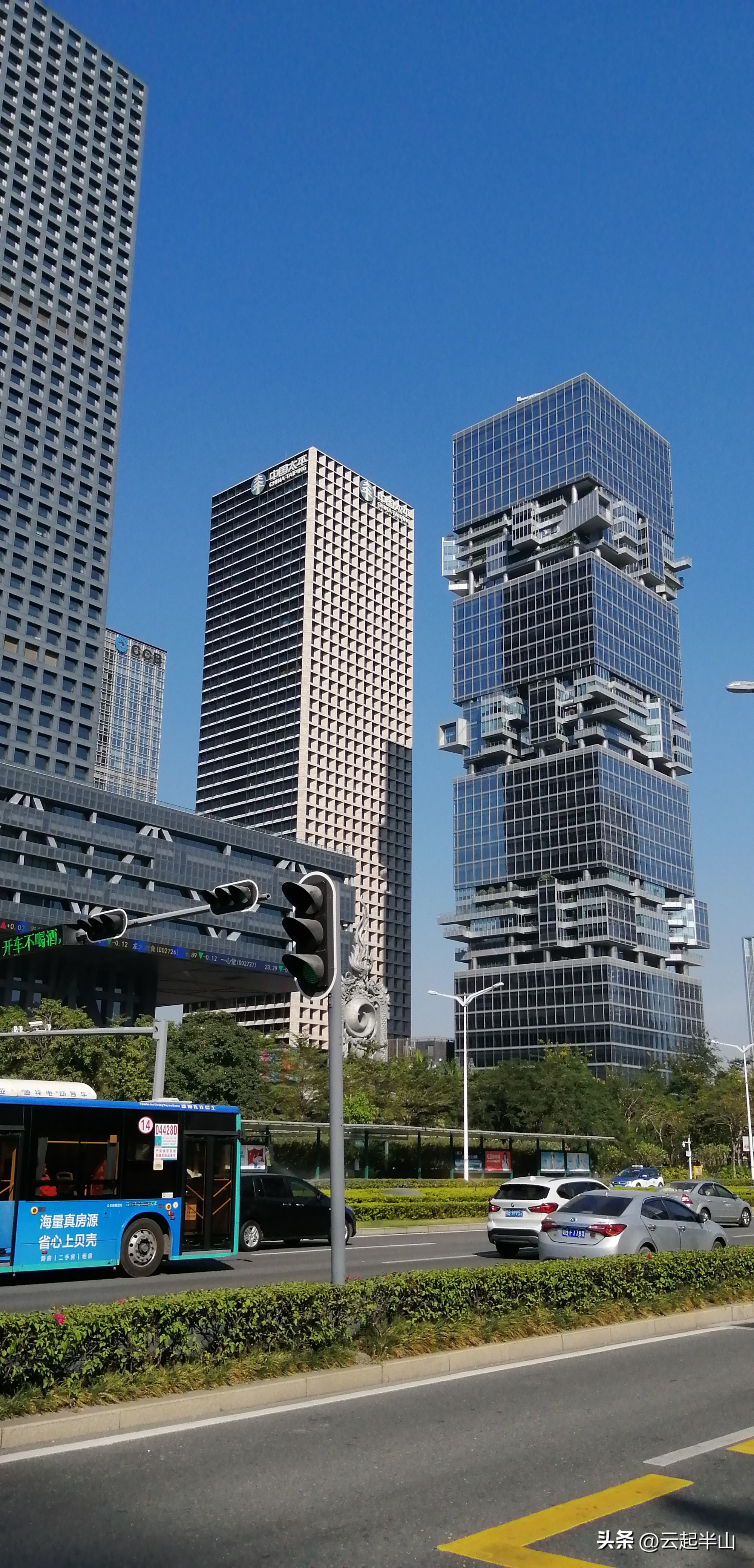 浅浅地玩、深深的圳