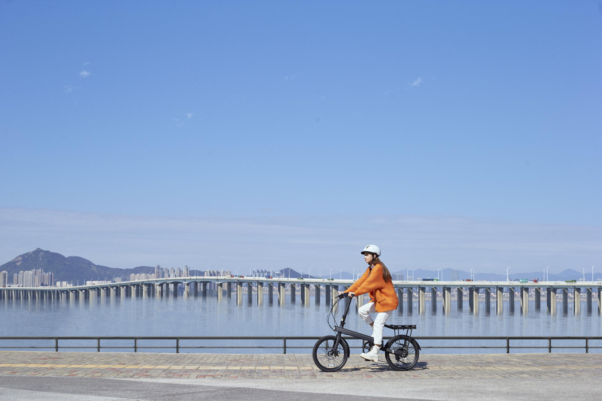 米家骑记电助力折叠电动车视频,小米米家骑记电助力折叠自行车