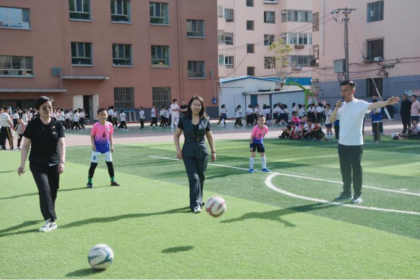 包头市昆区青松小学足球队,包头校长杯足球赛