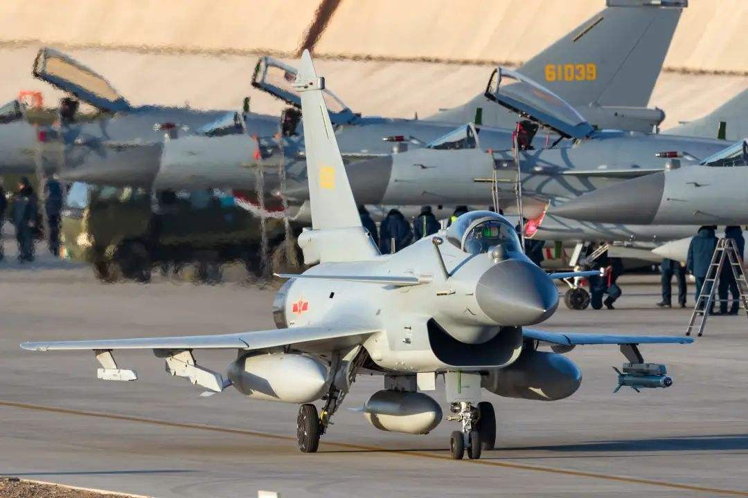 伊朗为何放弃歼10和苏35,伊朗有没有苏35战斗机