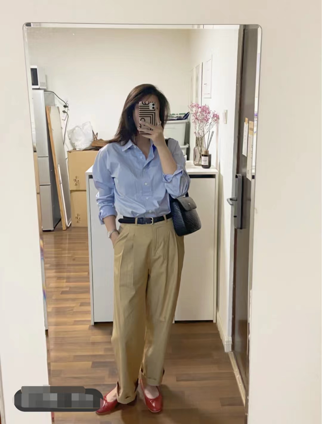 蓝色西装配卡其色裤子男,卡其色西装配什么裤子好看