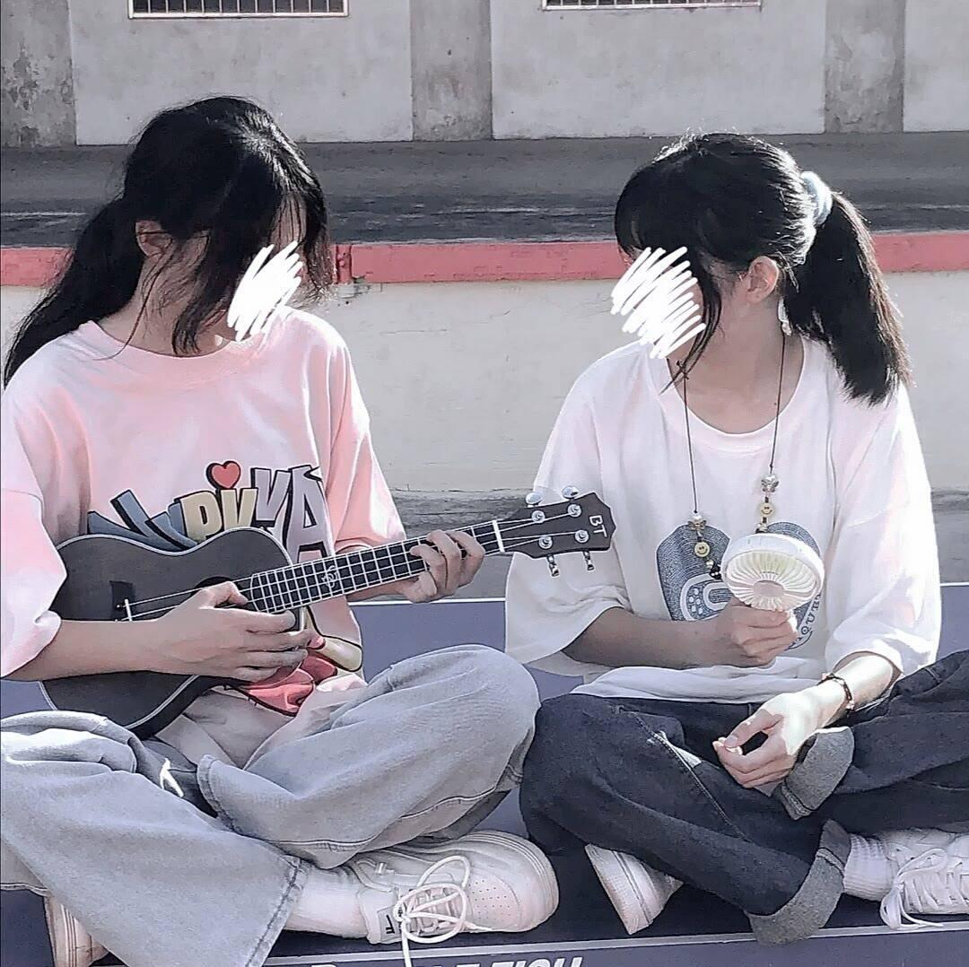 推荐神仙高质量闺蜜ins风格头像,闺蜜头像ins高级质感一人一张