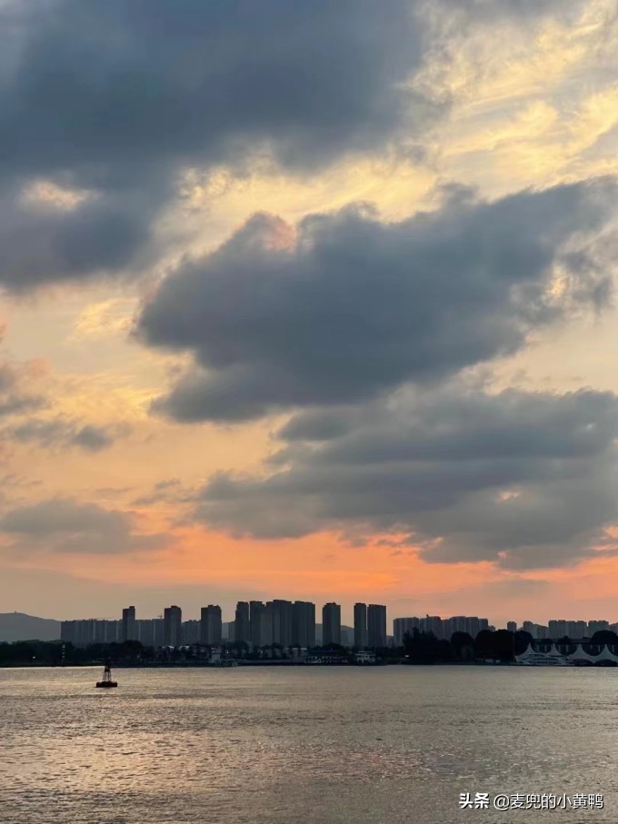 感受南京的艺术风格美食分享,中式情调南京美食