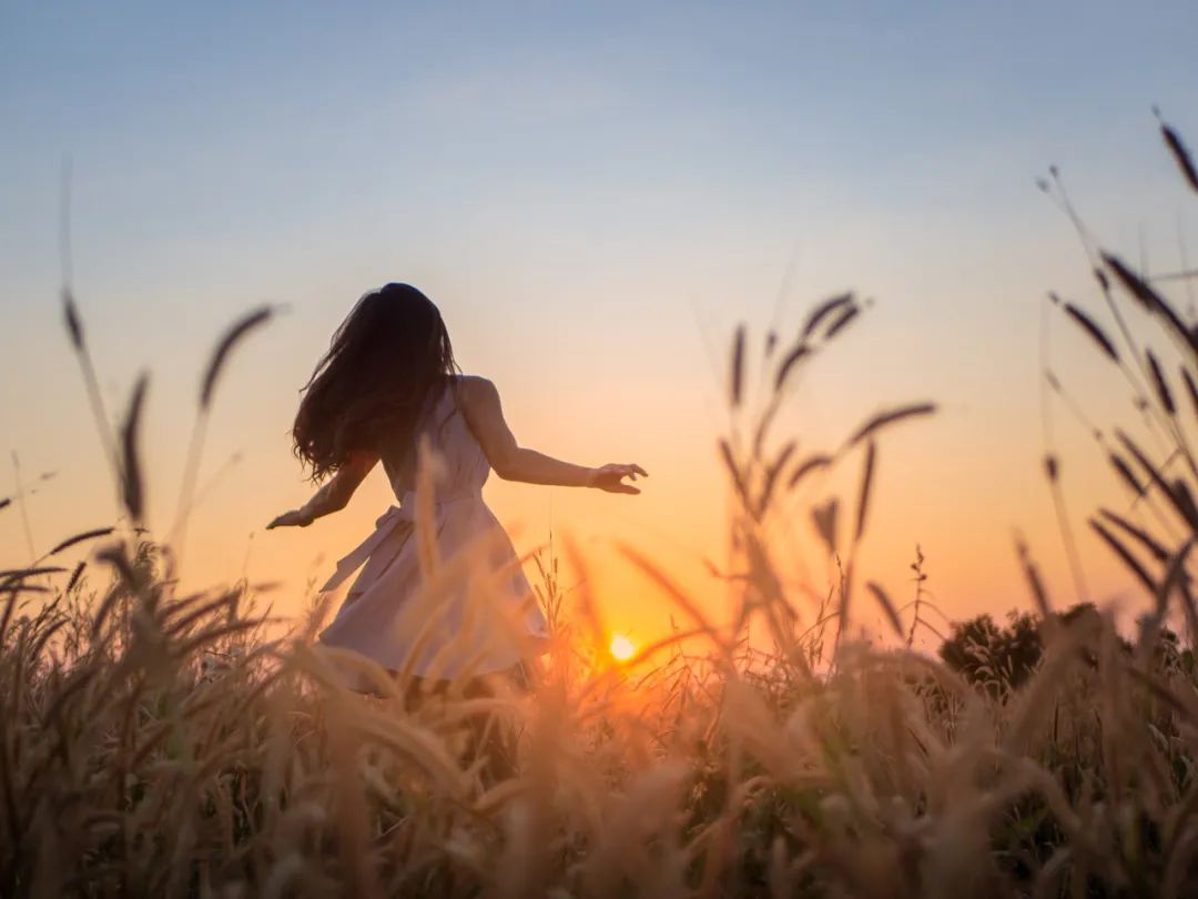 成年人的修养是懂得宽恕自己,成年人的智慧与闭嘴