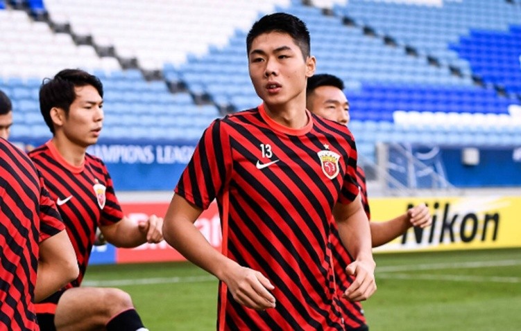 一贫如洗！国足26岁球星被告,数千万财产冻结,父母曾向陈戌源下跪