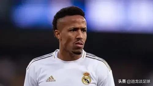 范迪克一发十连入最强中后卫,范迪克世一卫