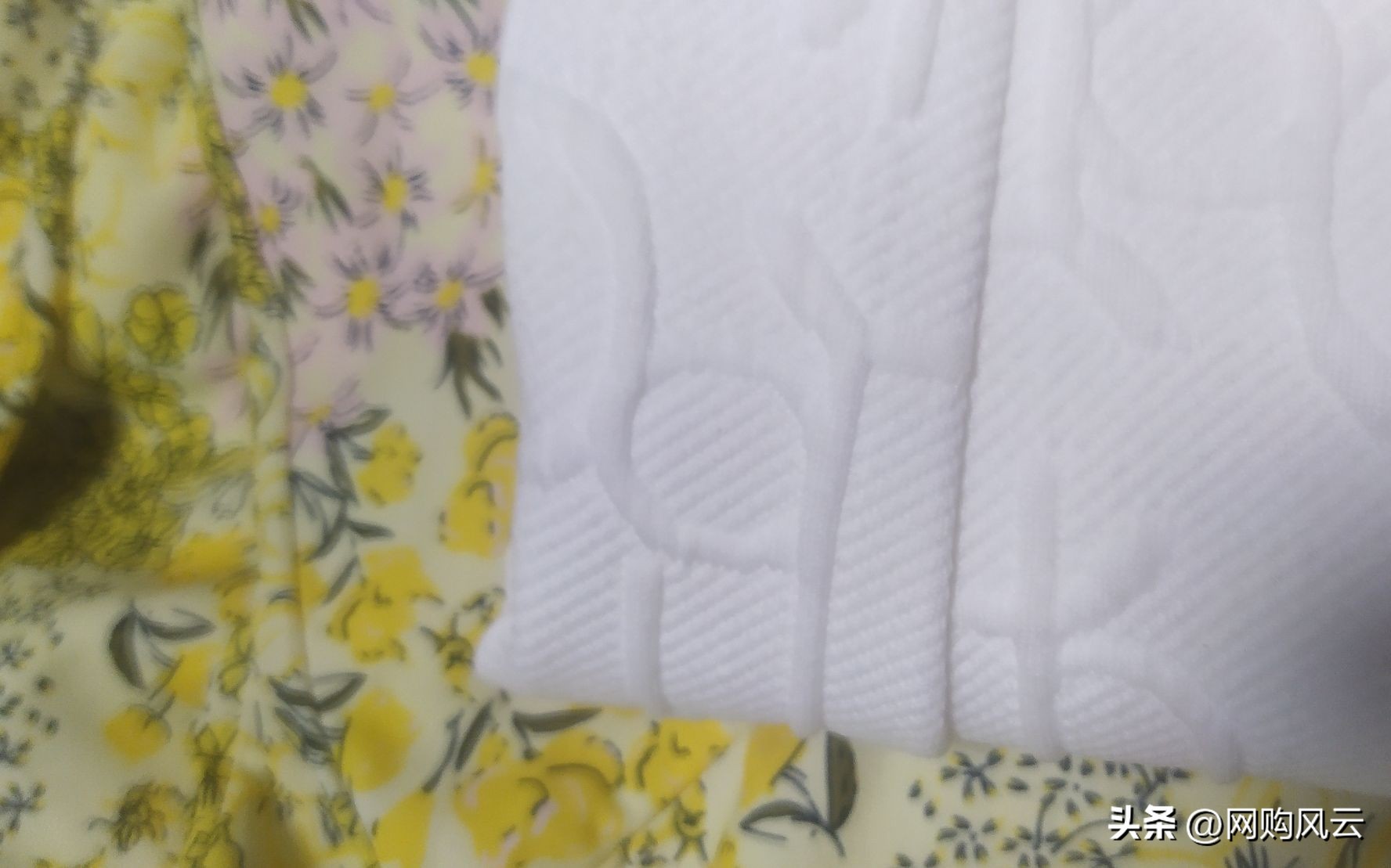 淘宝有些品牌衣服特别便宜发货慢,淘宝上买的衣服质量为什么那么差