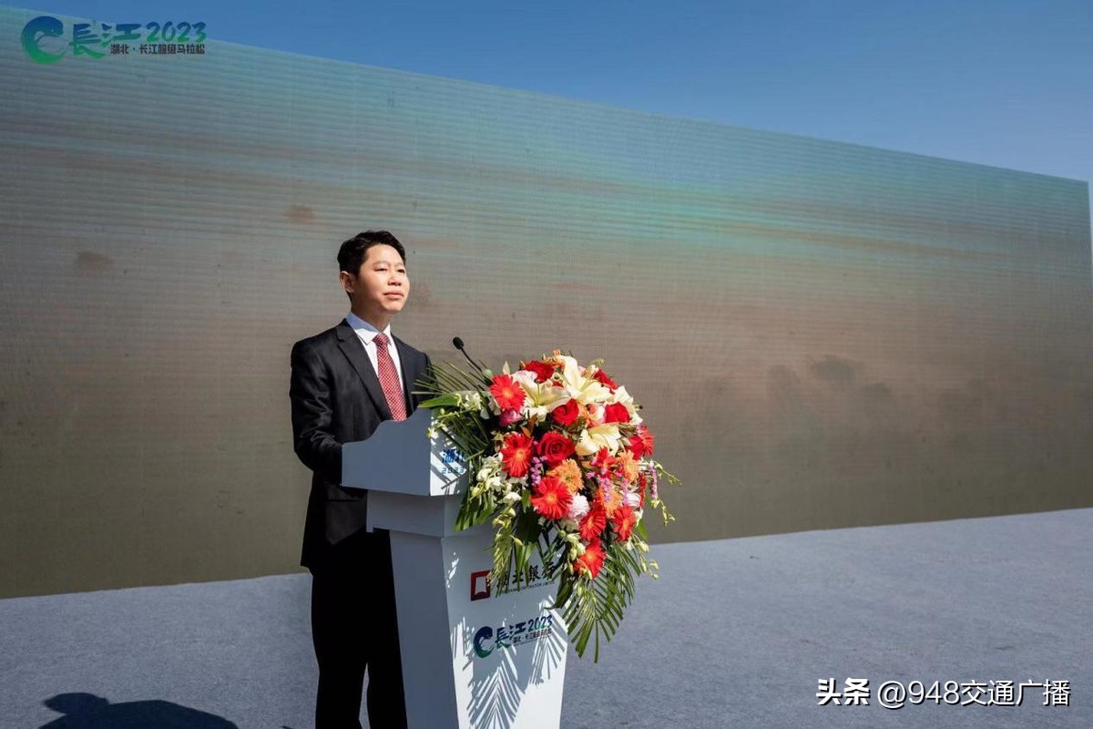 文旅局局长为马拉松打call,文旅局举办马拉松