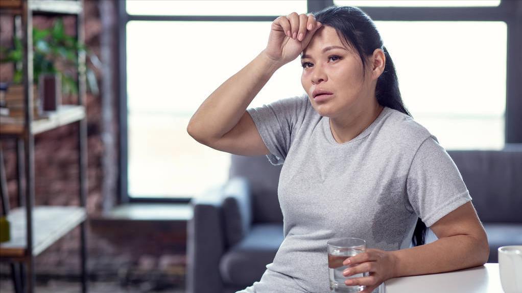 绝经对女人身体好处坏处有哪些,女人绝经的好处和坏处是什么