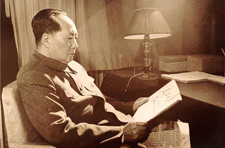 毛主席住在中南海，每月房租水电交多少？“管家”吴连登道出实情