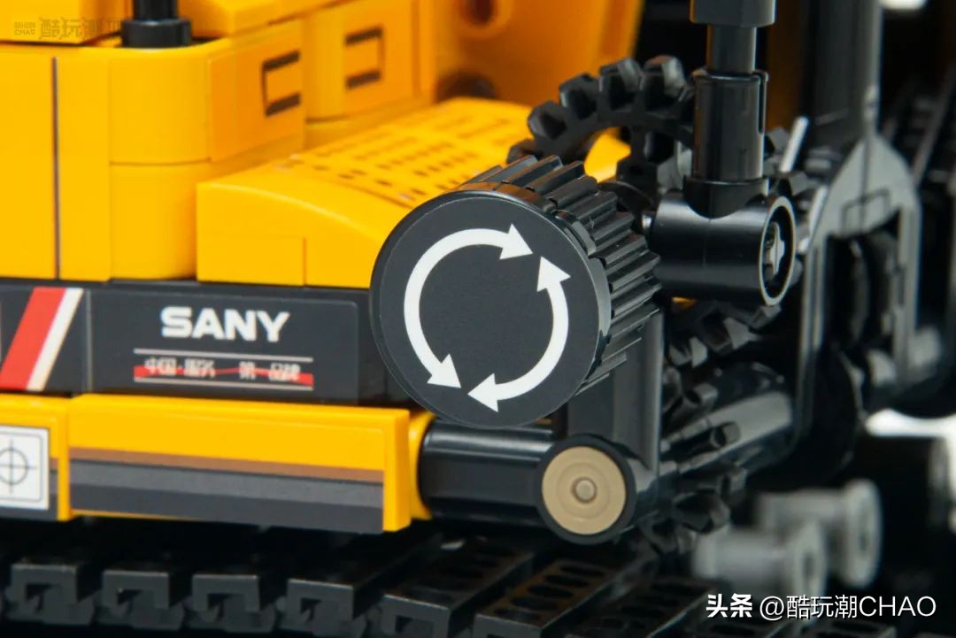 森宝积木三一重工系列拼搭视频,森宝积木三一重工吊车拼装视频