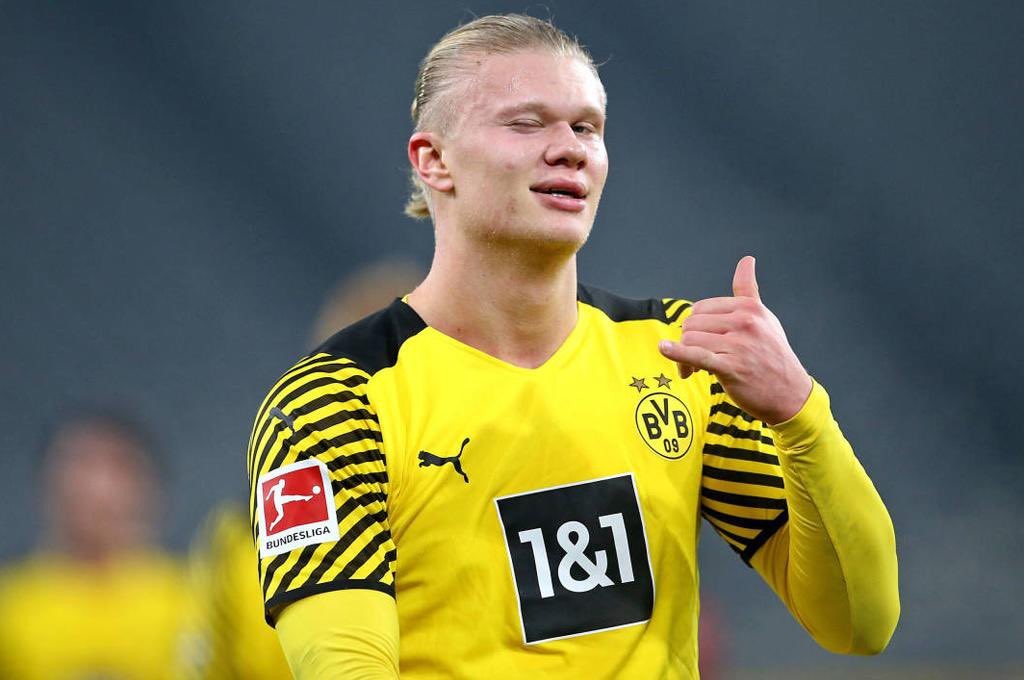 足坛十大神锋哈兰德,足球经典瞬间哈兰德