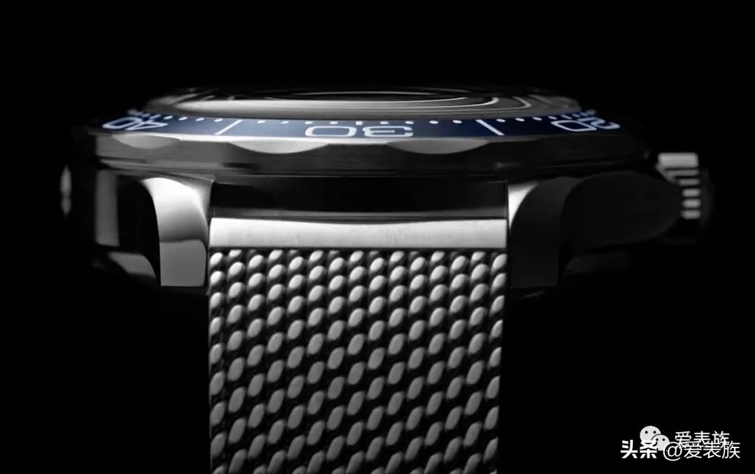 007动起来！全新欧米茄海马Diver300M詹姆斯邦德60周年精钢款