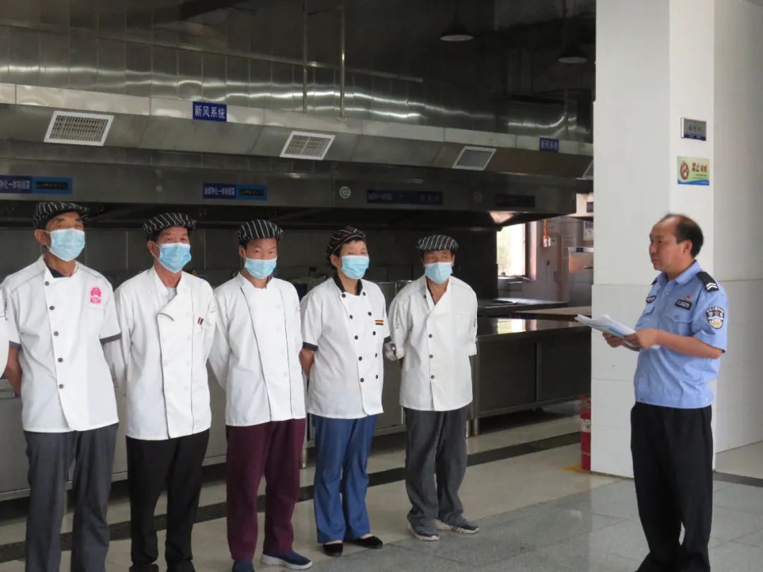 季度之星民警个人事迹简介,季度之星个人主要事迹200字