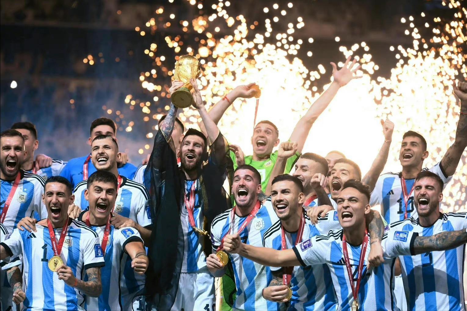 球王永不落幕的视频,梅西当之无愧的历史第一球王