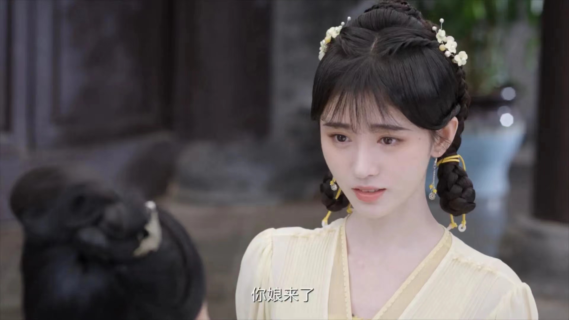 鞠婧祎4岁到28岁的变化,鞠婧祎是一个成熟稳重的人