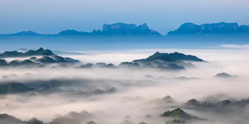 遨游中国小新闯天门山,张家界之旅天门山留影