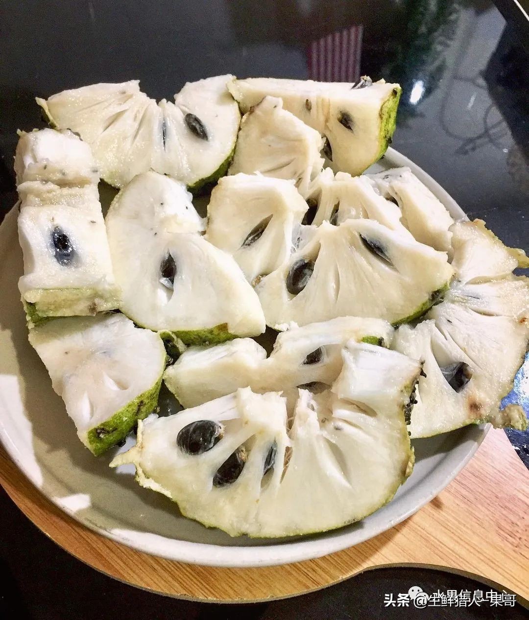 #奇异水果知多少#椰柿、黄晶果、冰淇淋果、巧克力布丁果等