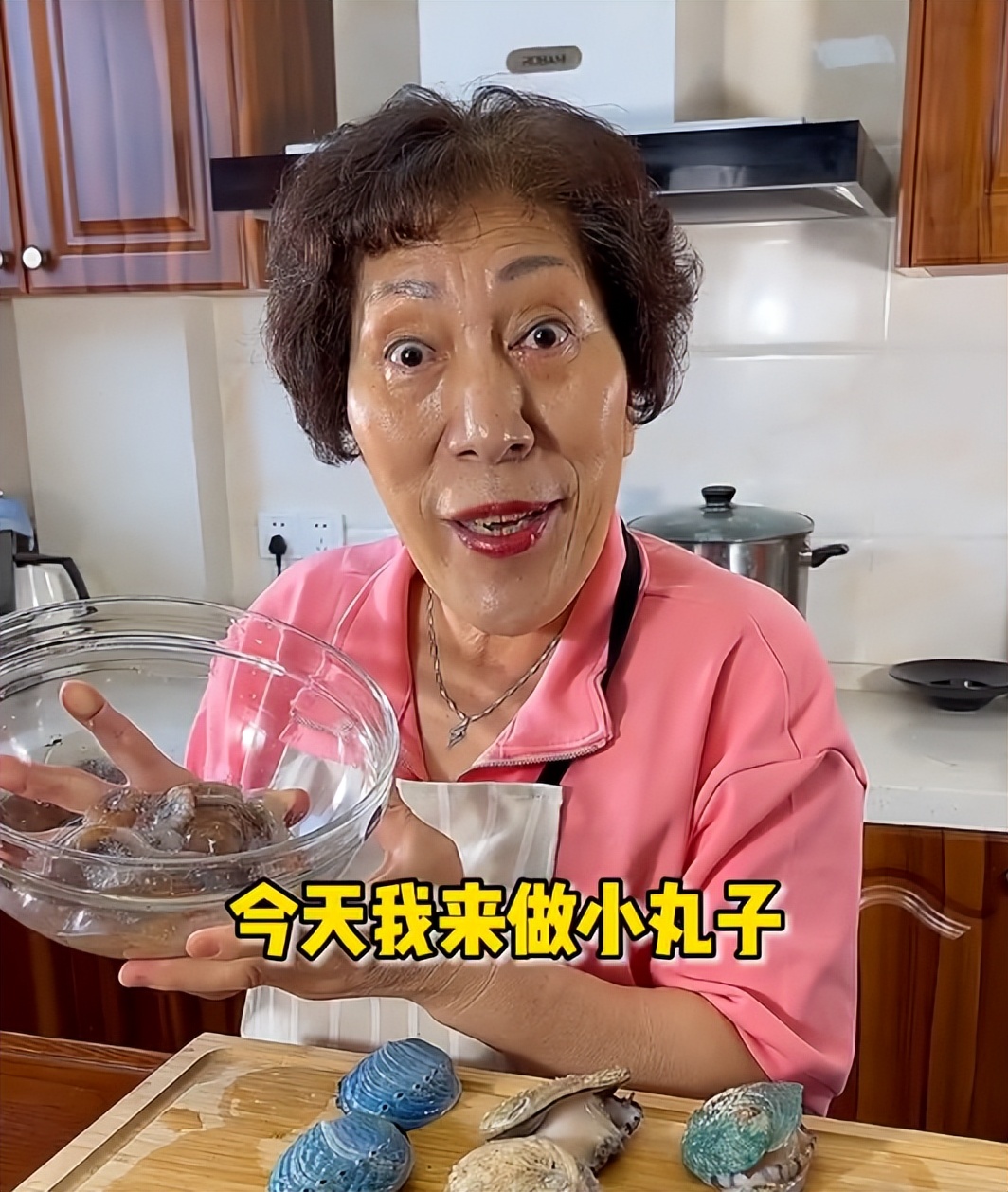 乔任梁去世明星发微博悼念,乔任梁去世哪些明星微博悼念