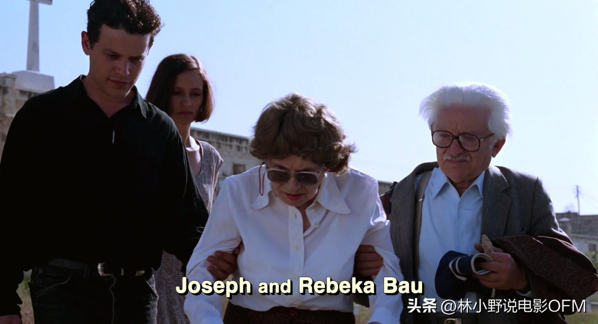 辛德勒的名单开头插曲,辛德勒的名单结尾放石头