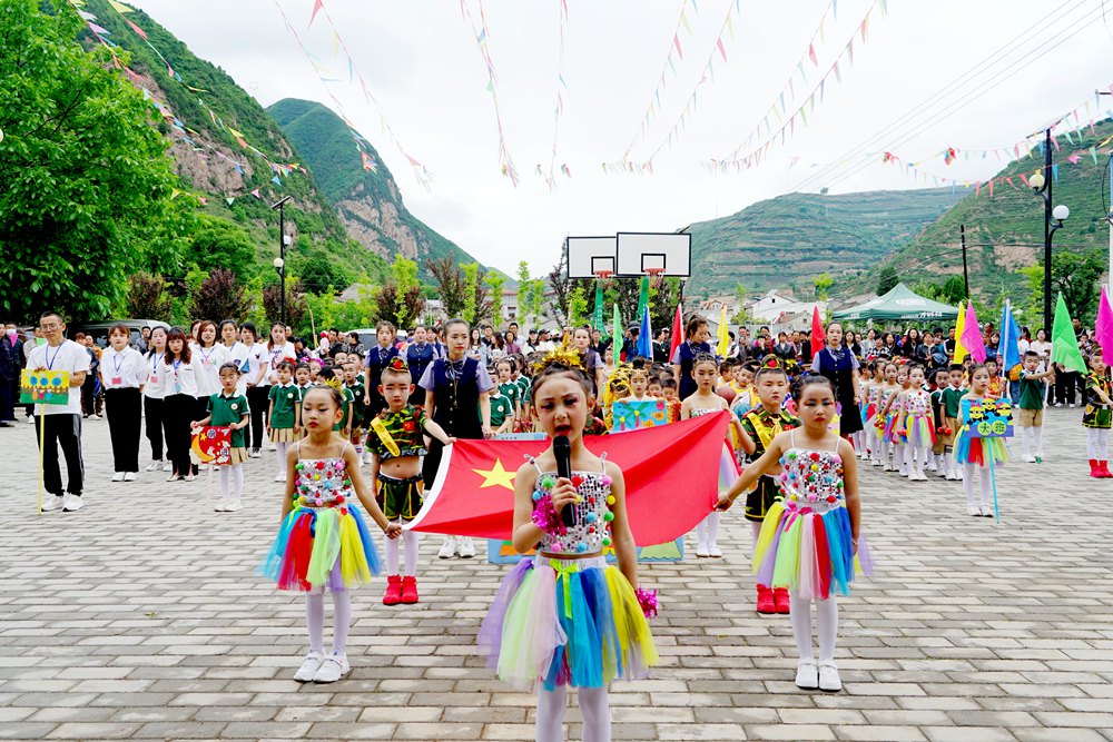 三岔镇中心幼儿园六一儿童活动,八甲镇中心幼儿园庆祝六一儿童节