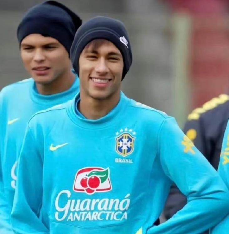 世界杯看球赛,世界杯看球赛的人多震撼