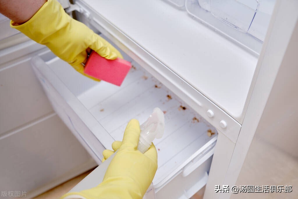 75%的酒精能杀灭冰箱里霉菌吗,冰箱消毒可以用75%的酒精消毒