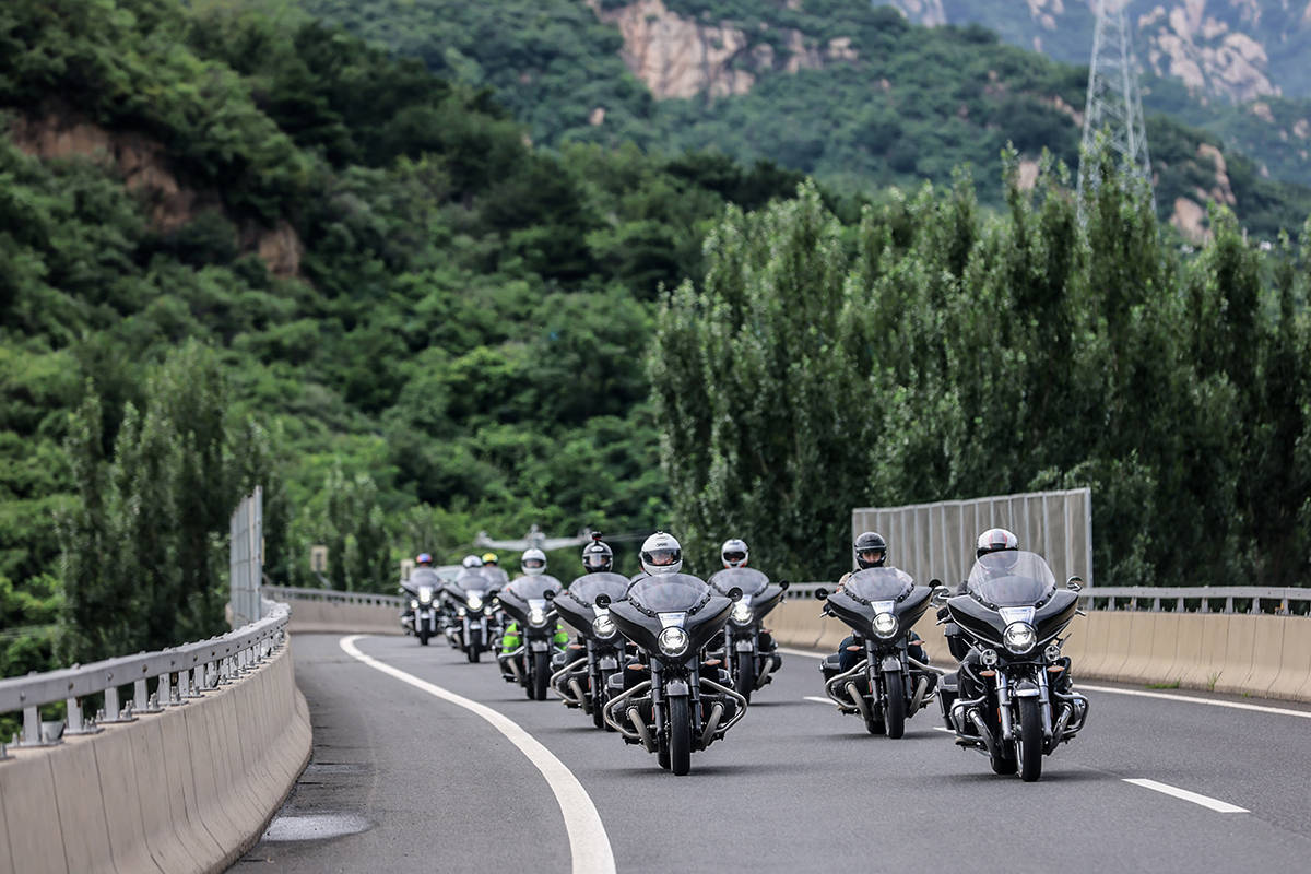 宝马r18,宝马r18游侠和洲际区别