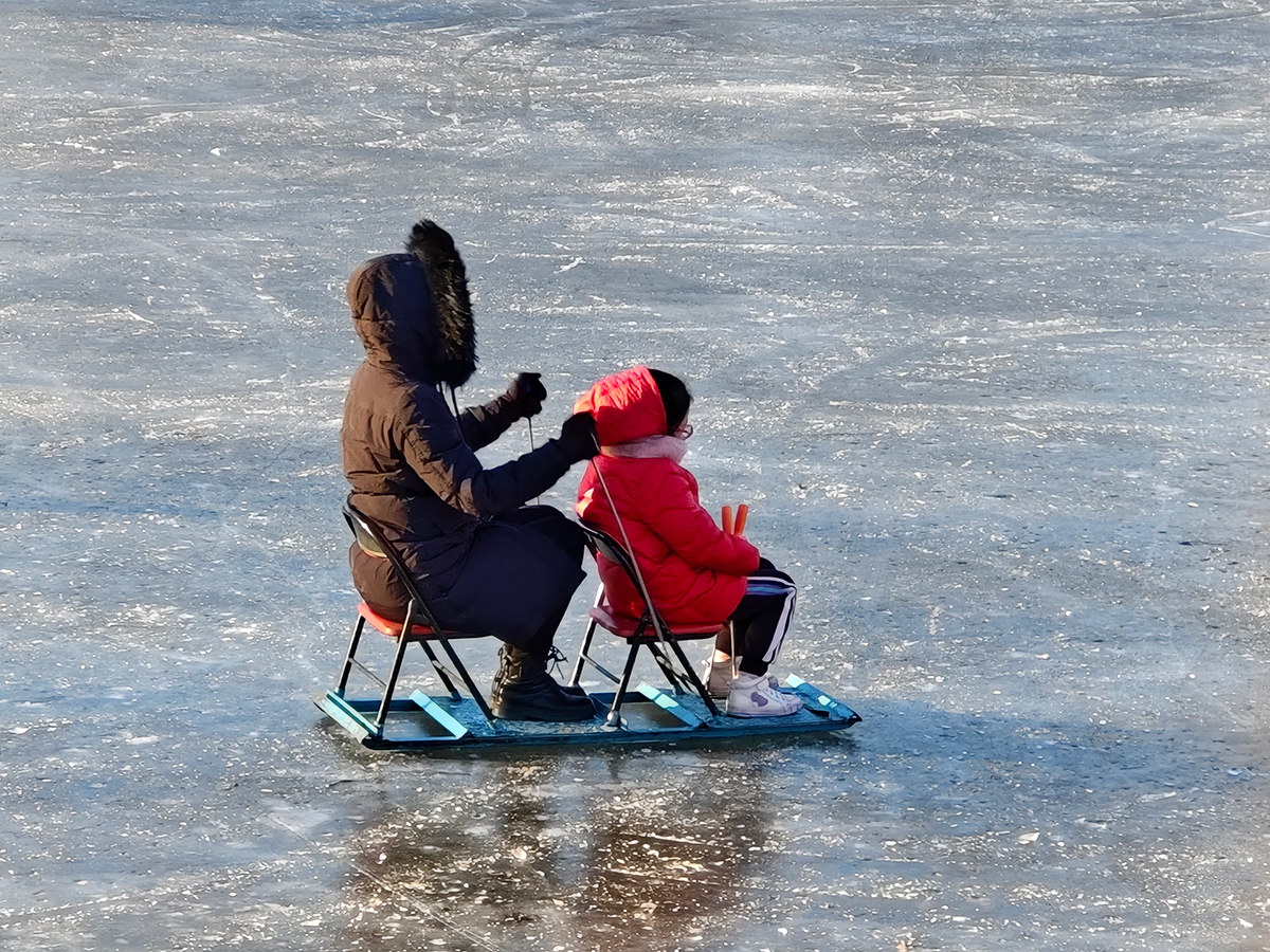 现在两千左右值得入手的iqoo手机,两千五以内最值得入手的iqoo手机