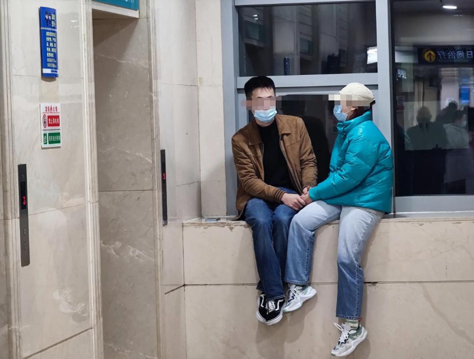 18岁女孩去看妇科,18岁女孩检查是男性后续