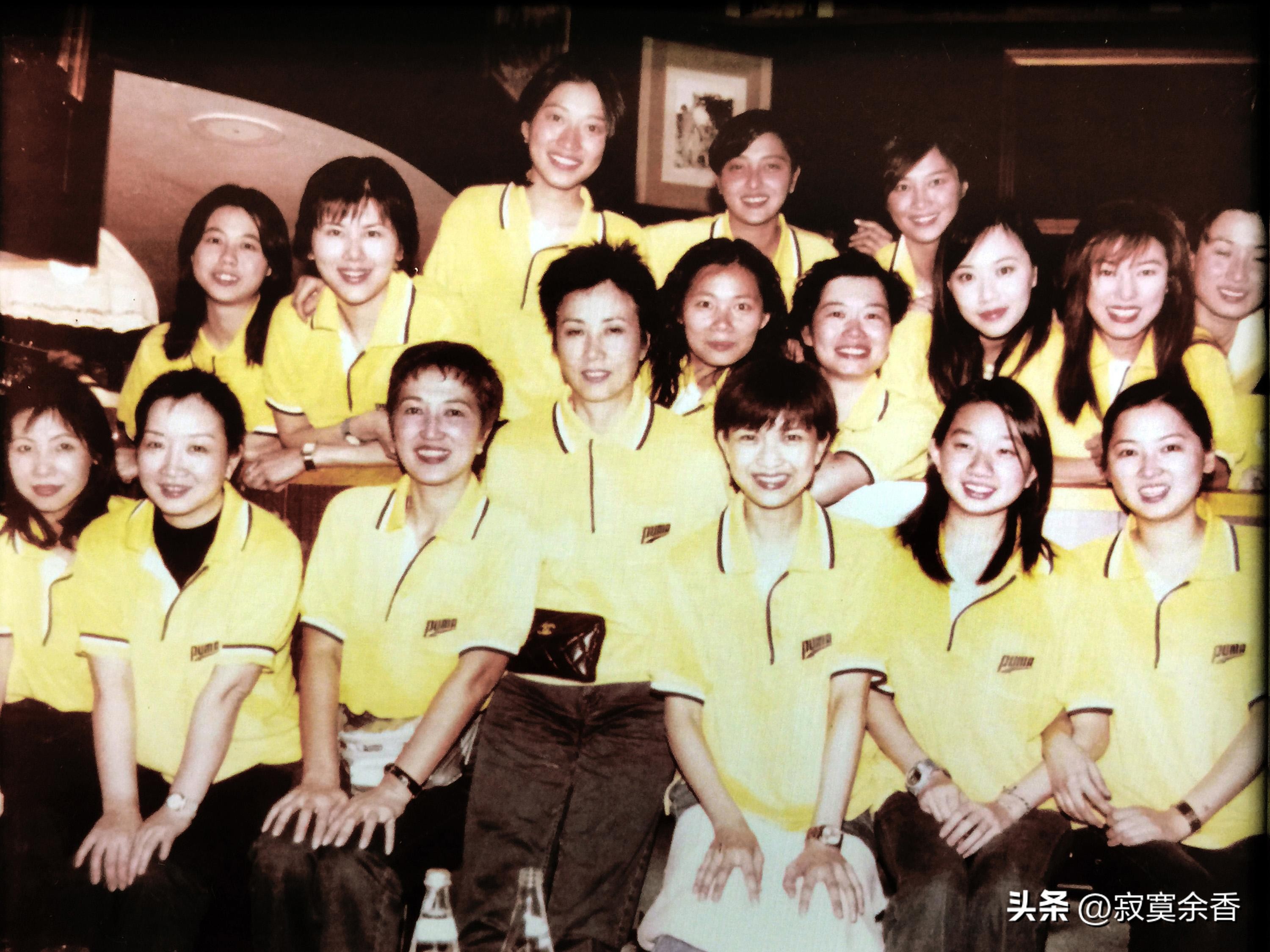 上个世纪80年代的香港明星足球队,八十年代中国足球队对香港队战绩