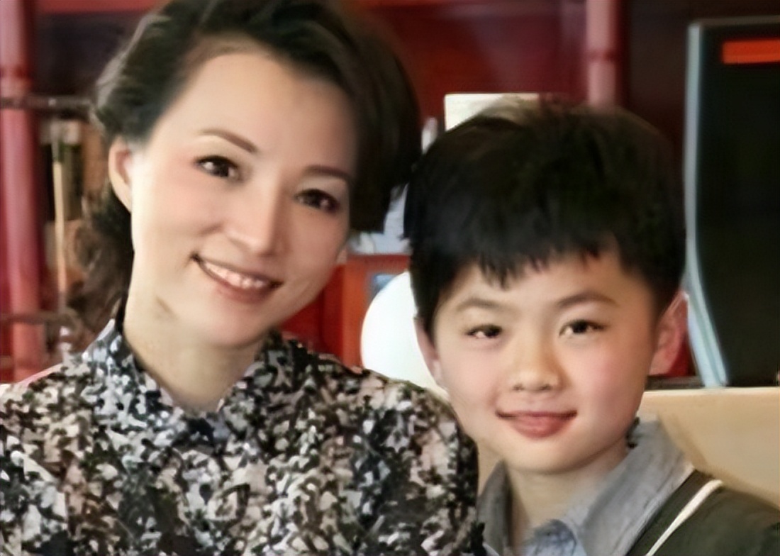 为继子终生不育、为继女隐婚10年，娱乐圈的明星后妈，只服这10位